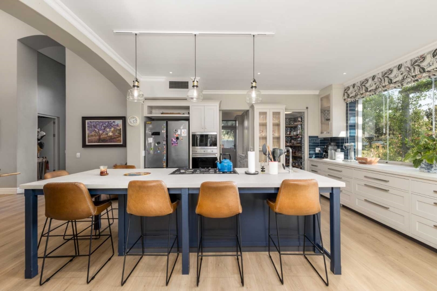 5 Bedroom Property for Sale in Val De Vie Estate Western Cape